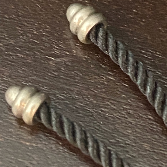 David Yurman 2021 Angelika Ornament - Picture 7 of 8